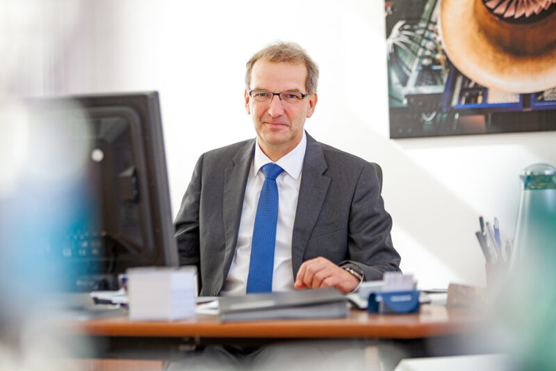 Hendrik Fischer, Staatssekretär im Wirtschaftsministerium, ist in Oranienburg zu Gast. (c) Till Budde